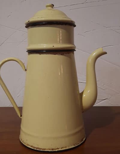brocante marc doumenc saint girons cafetiere ancienne emaillee