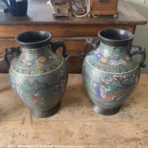 Paire de vases cloisonnés